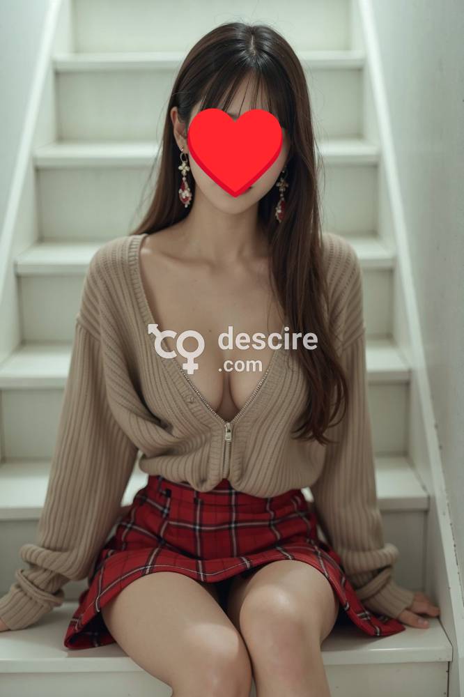 Luci y amigas nuevas chicas Asiáticas en Girona - Gerona - España