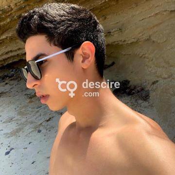 SEXY LATINO JOVEN DOTADO Y COLITA QUE FLIPAS CARI - Valencia - España