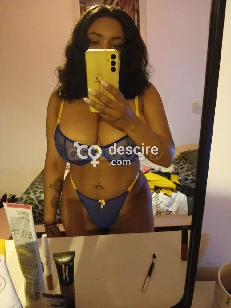 Sara novedad - Granada - España