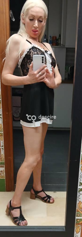 Rubia sexy divertida inglesa con apartamento - Málaga - España