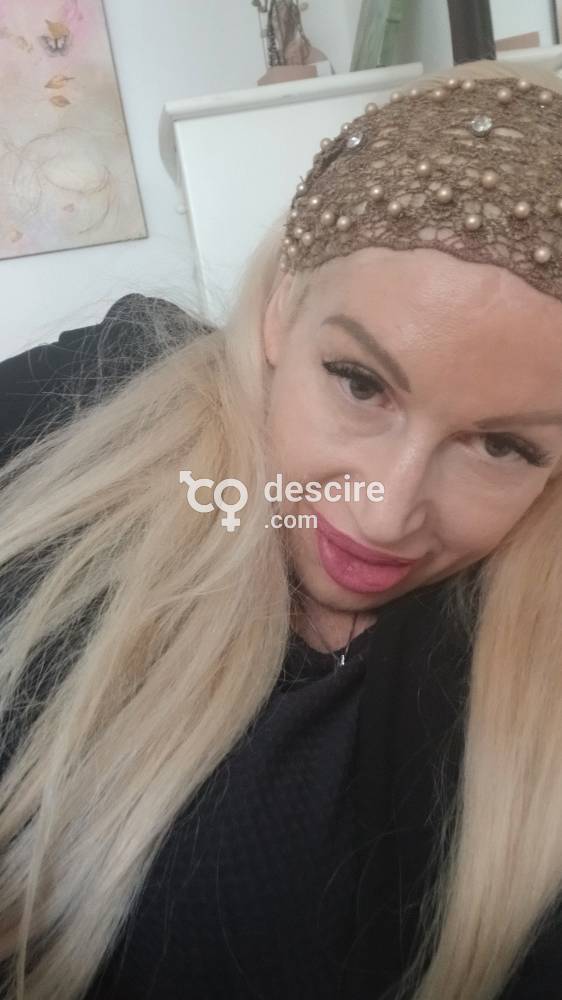 Rubia sexy divertida inglesa con apartamento - Málaga - España