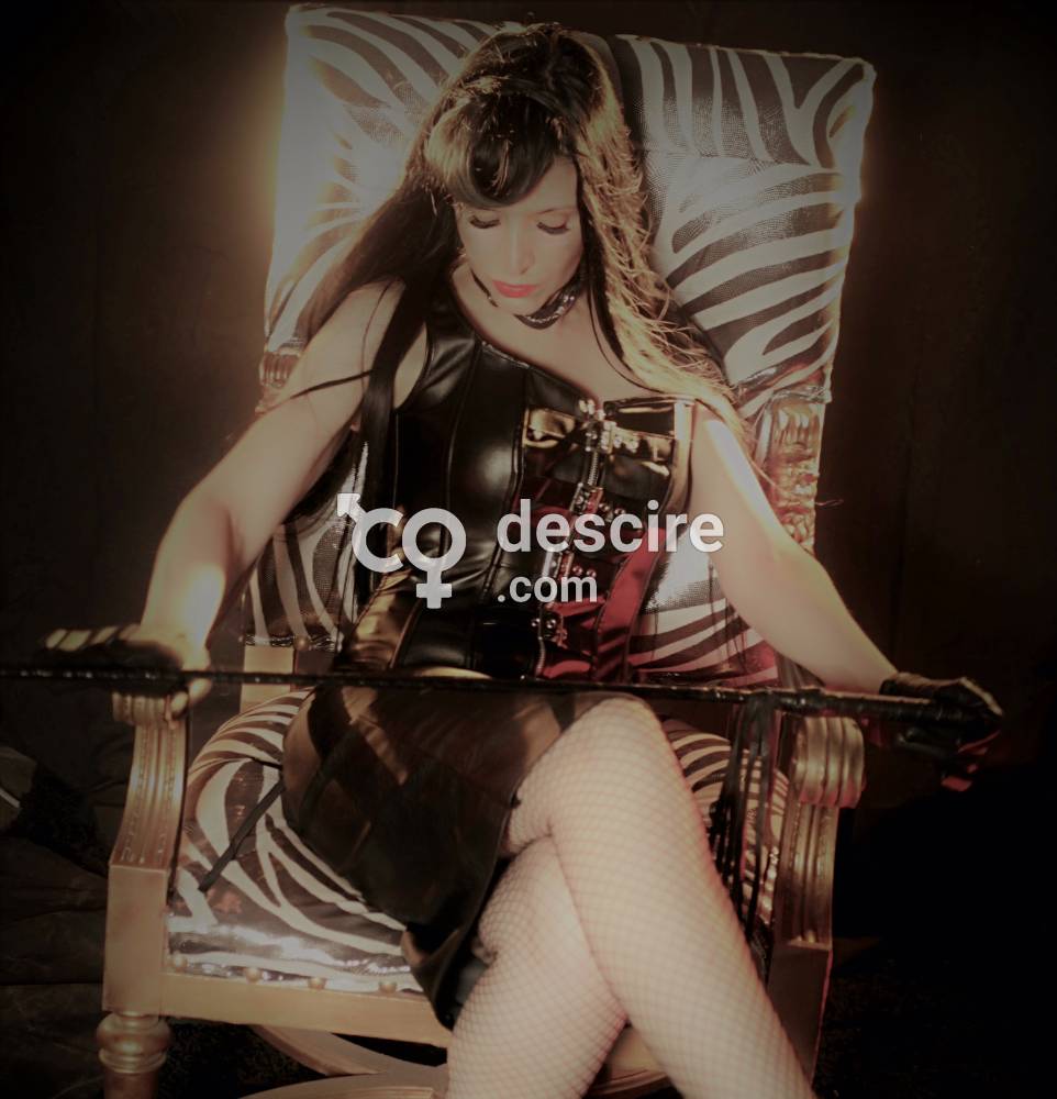 Exclusiva Dominatrix profesional española FemDom Bdsm Fetish Madrid - Madrid - España