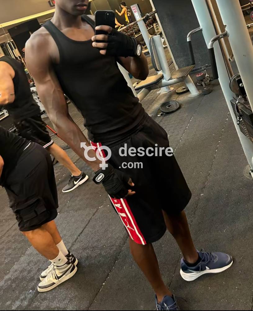 Negro 🇨🇴 enmascarado - Barcelona - España