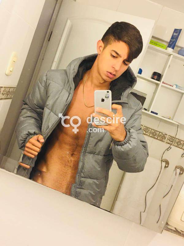 LATINO JOVEN MATEO FIESTERO Y CALIENTE - Valencia - España