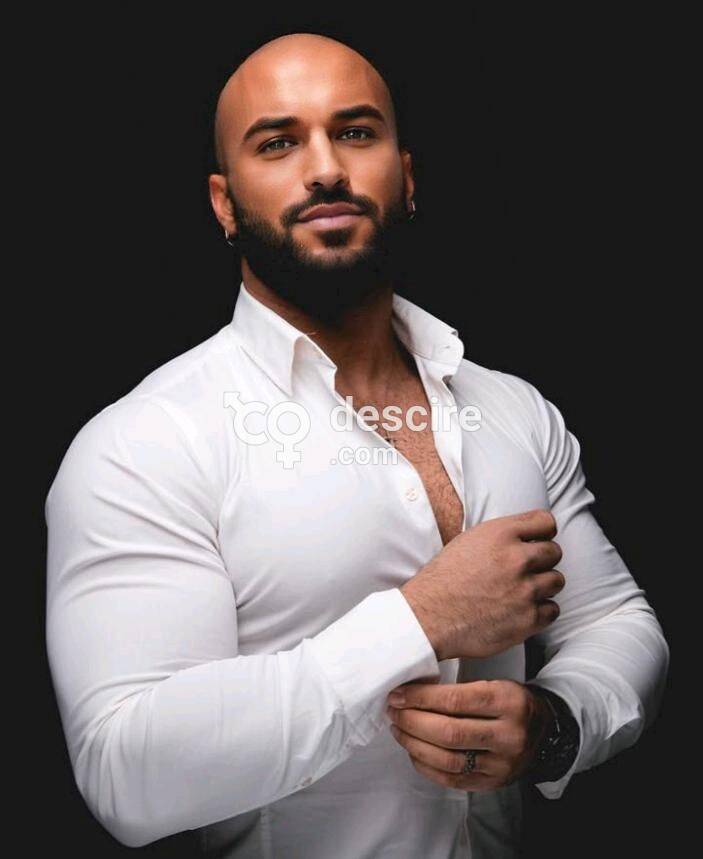 Marco León – Actor porno, 23 cm reales, placer exclusivo - Sevilla - España