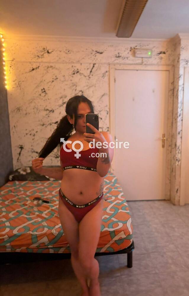 TRANS ESPAÑOLA MAMADAS A PELO VERSÁTIL GARGANTA PROFUNDA FIESTERA A TOPE - Madrid - España