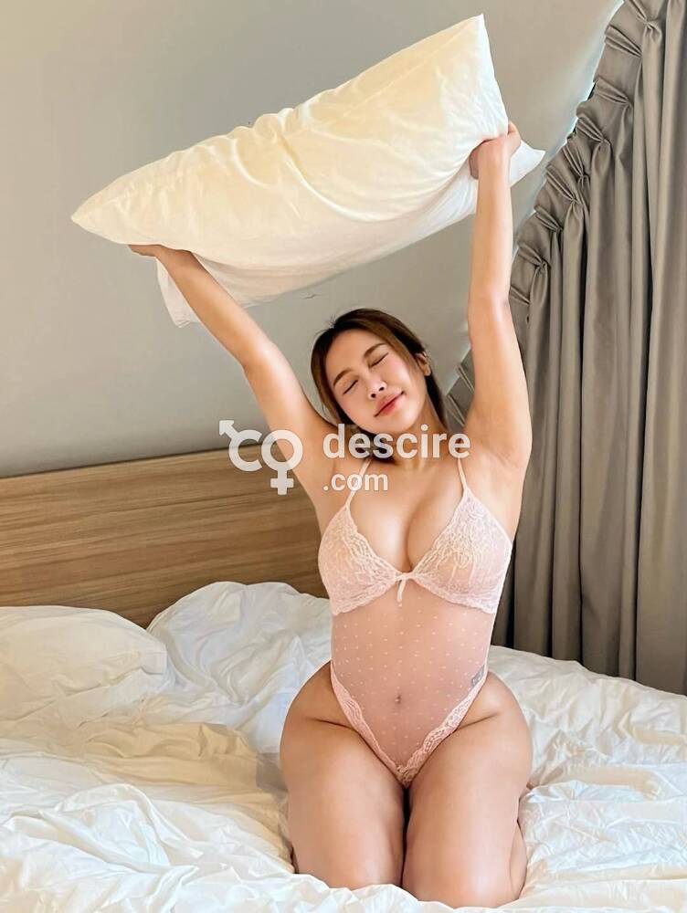 Nueva chica asiática en tú ciudad por poco tiempo en Girona - Gerona - España