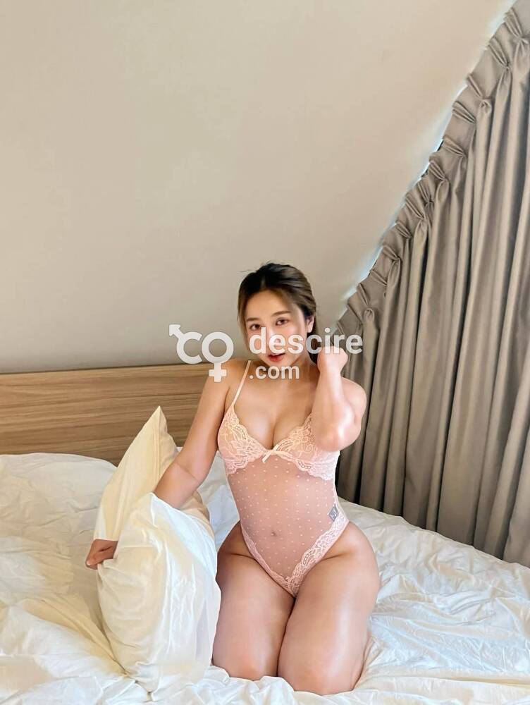 Nueva chica asiática en tú ciudad por poco tiempo en Girona - Gerona - España
