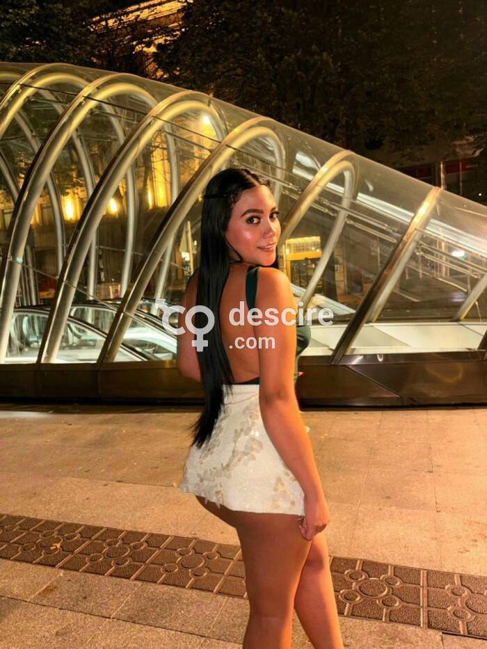 PERLA TU CHICA INOLVIDABLE - Bilbao - España