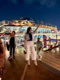 VENEZOLANA MORENAZA 24H - Madrid - España