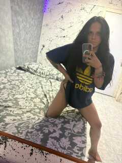 TRANS EN GIJÓN LA MÁS FIESTERA MORBOSA Y VERSÁTIL DE TODAS - Gijón - España